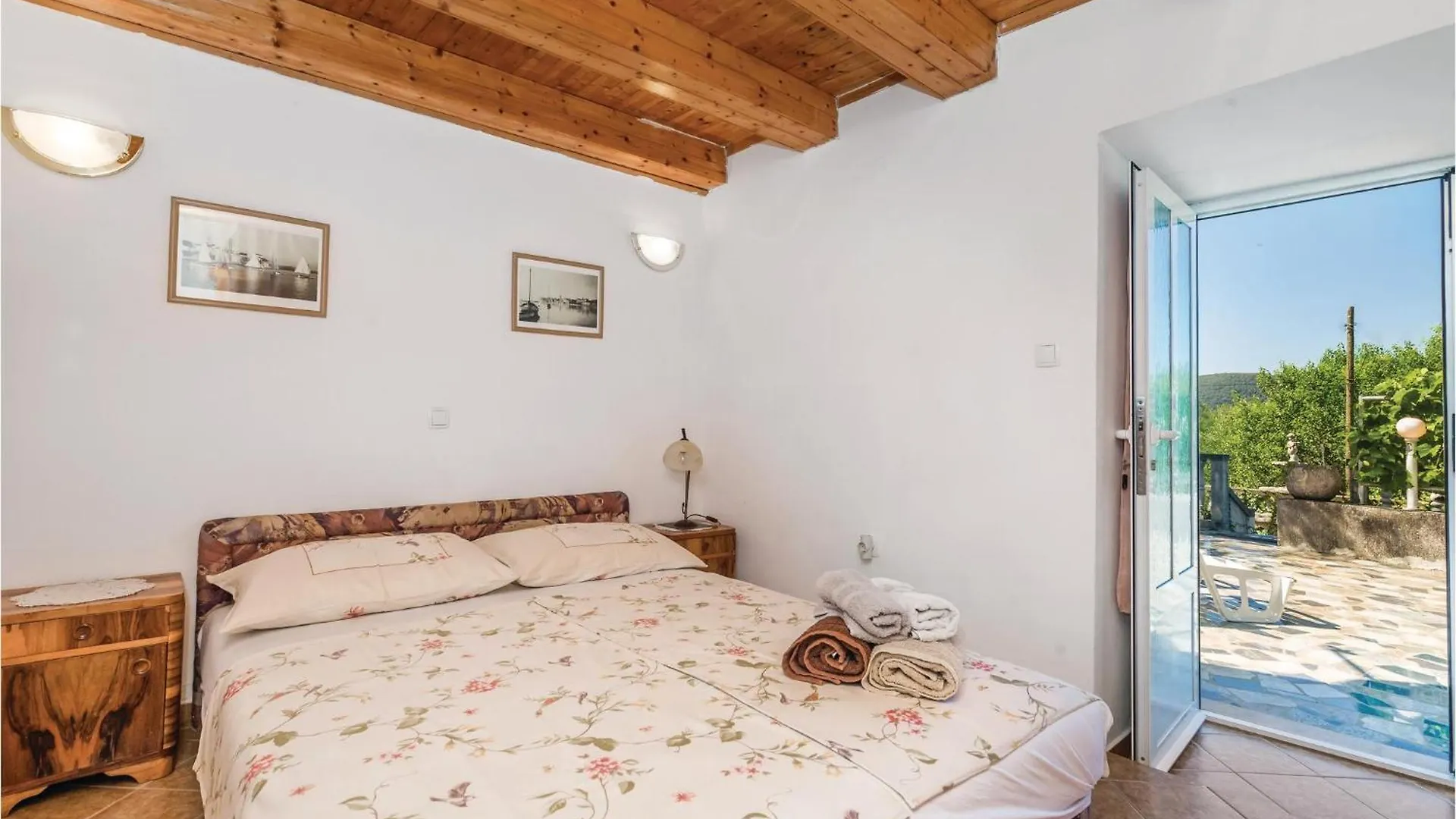 3 Bedroom Awesome Home In Supetarska Draga Croatia