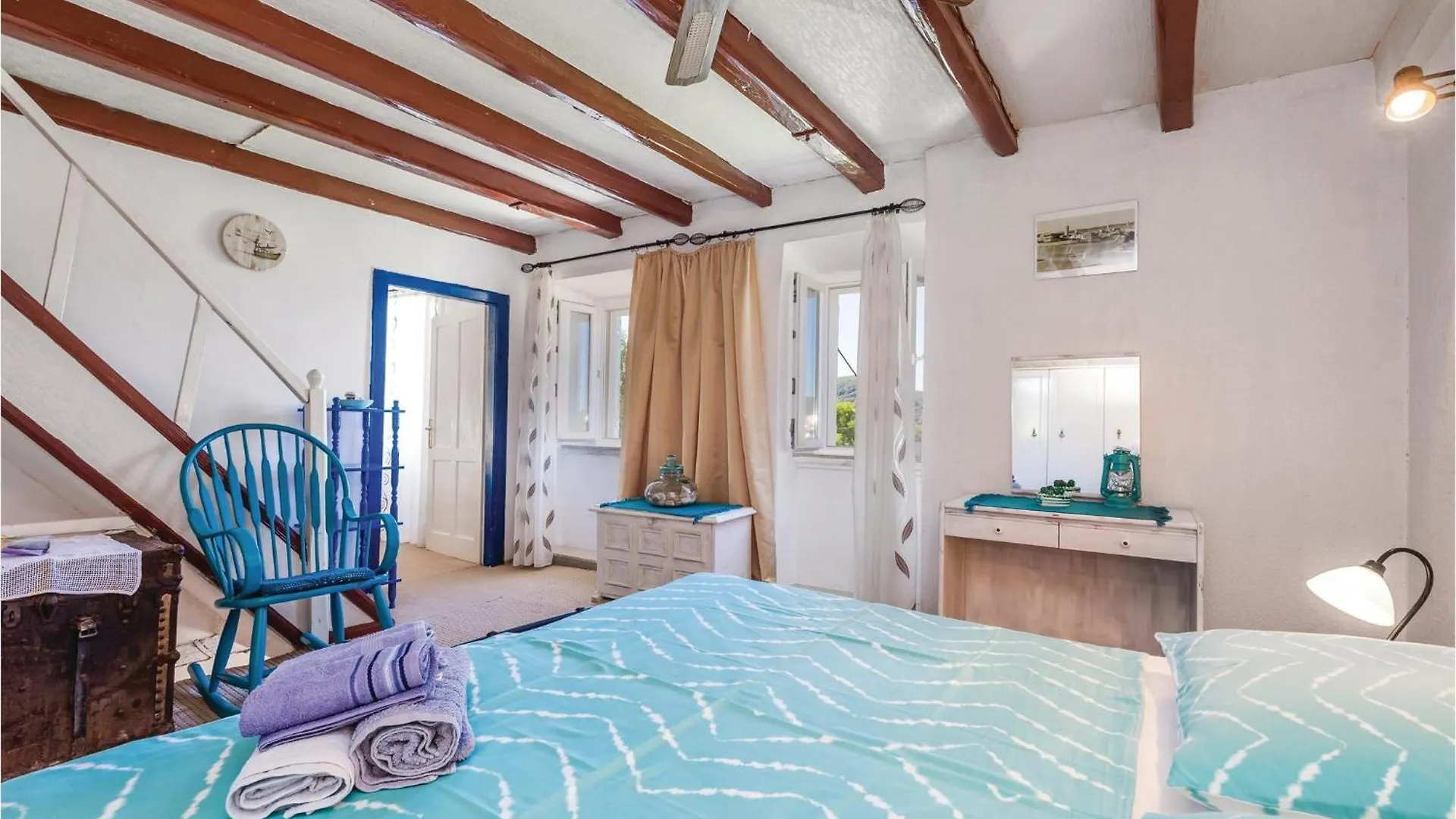 3 Bedroom Awesome Home In Supetarska Draga 0*,  Croatia