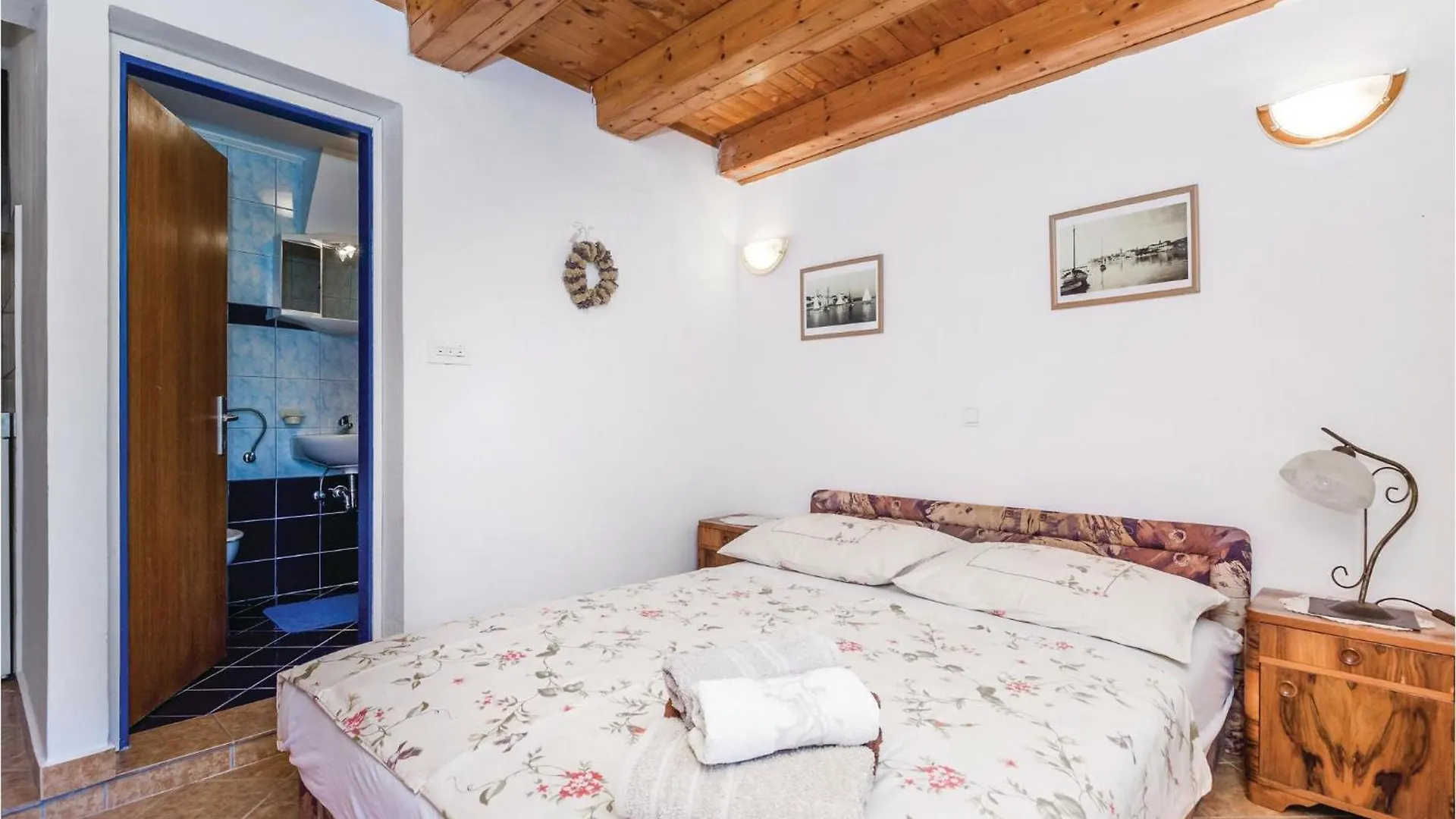 3 Bedroom Awesome Home In Supetarska Draga Holiday home